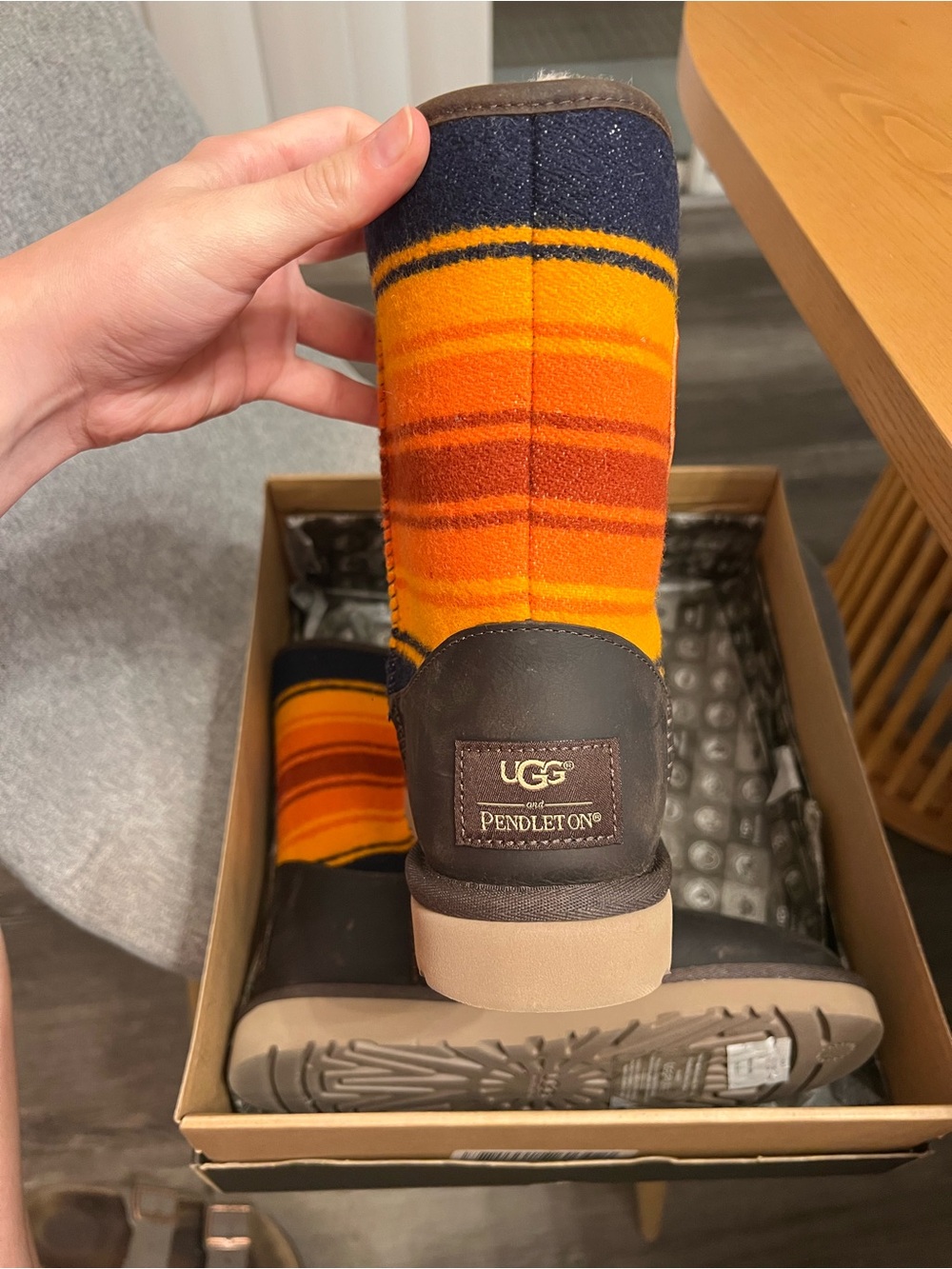 Pendleton UGG Orange, Navy & Brown women’s Boot - Picture 7 of 8